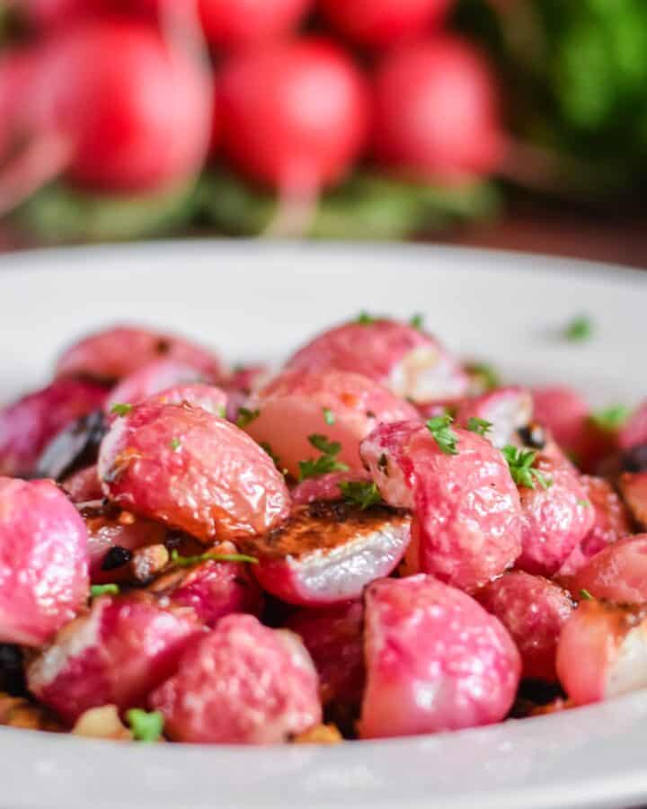 garlic roasted radishes