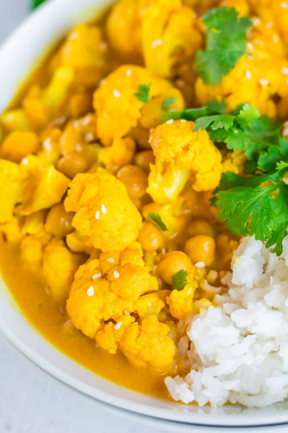 cauliflower chickpea curry