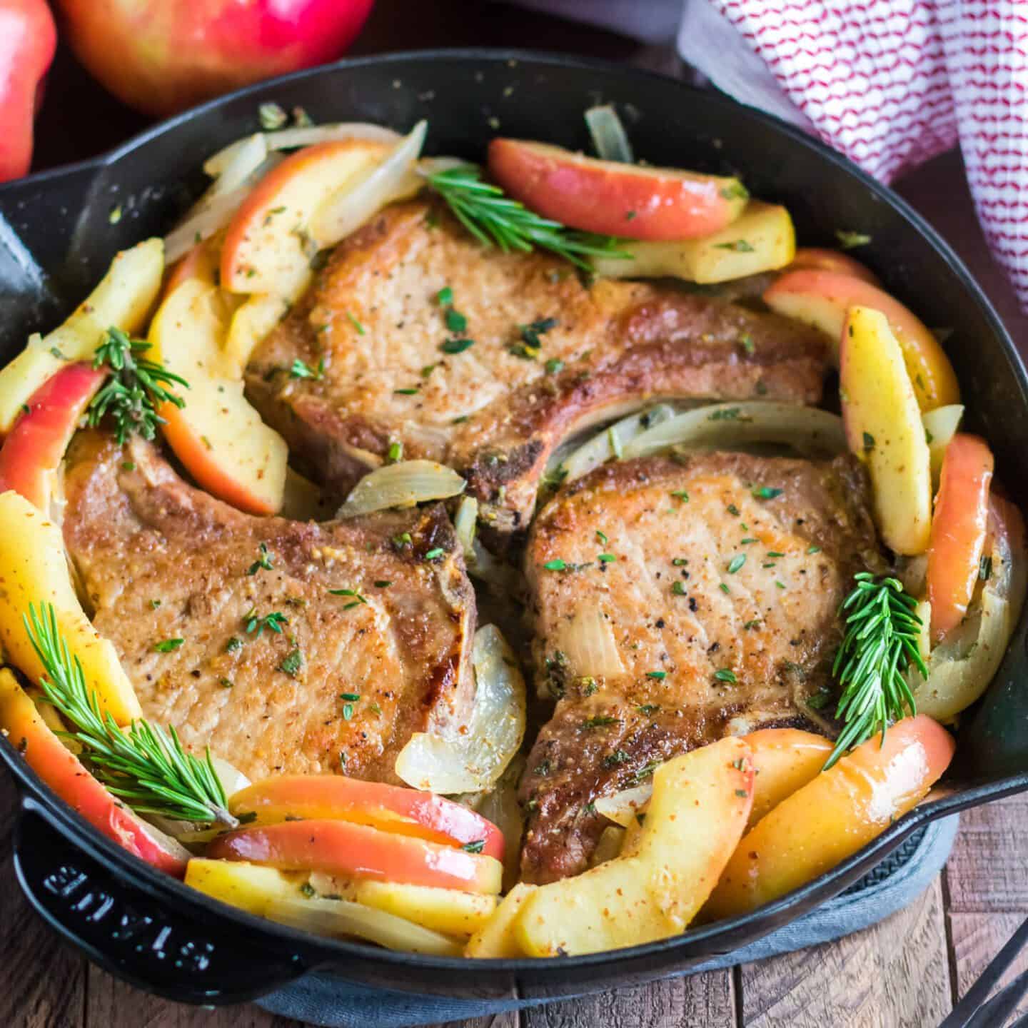 skillet pork chops and apples