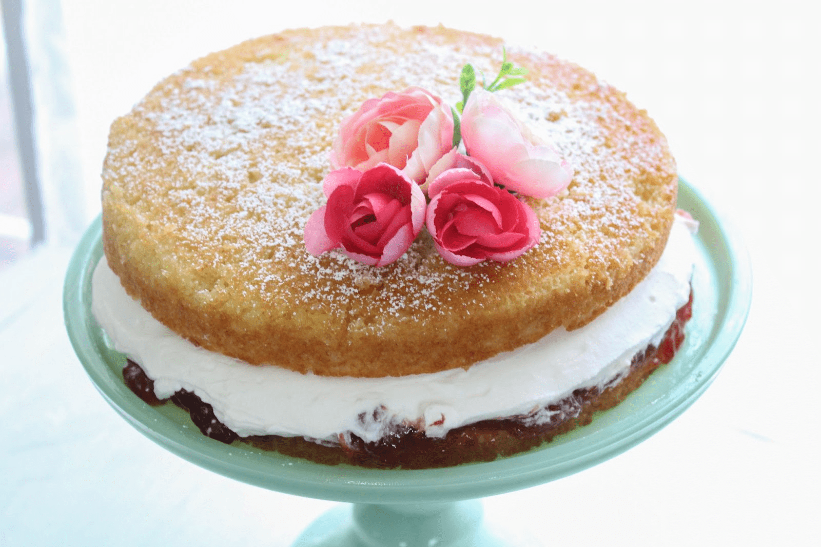 Strawberry Victoria Sponge Cake